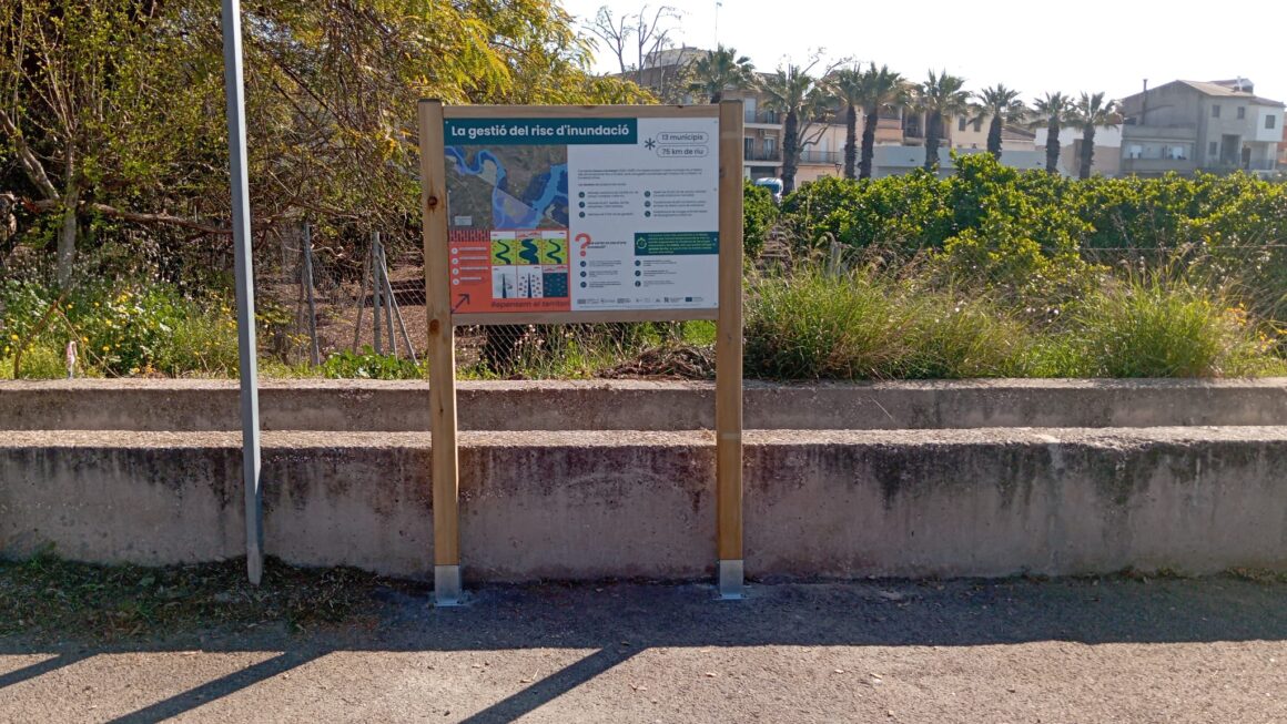 Instal·lem 15 panells interpretatius per a conscienciar sobre el risc d’inundació